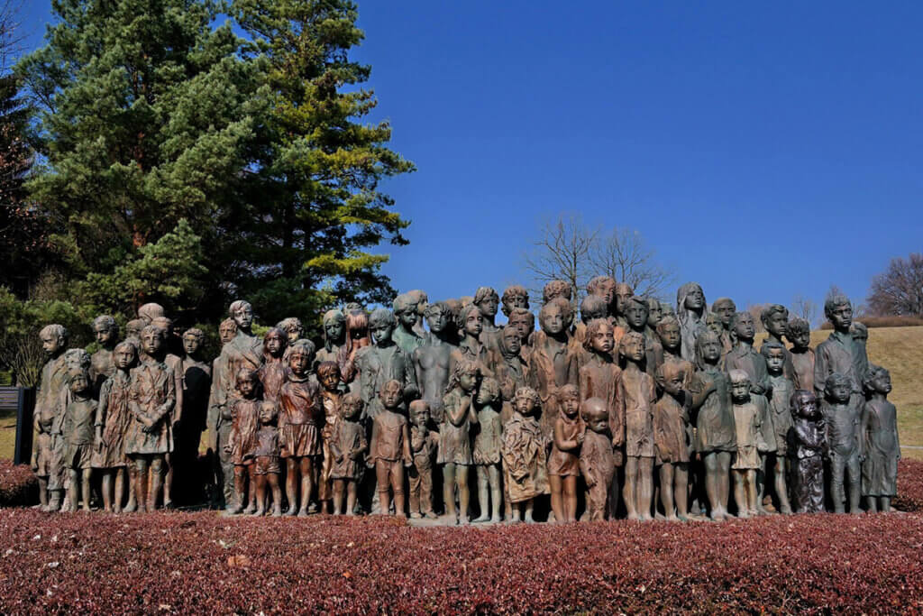 Memorial to the Child Victims of War